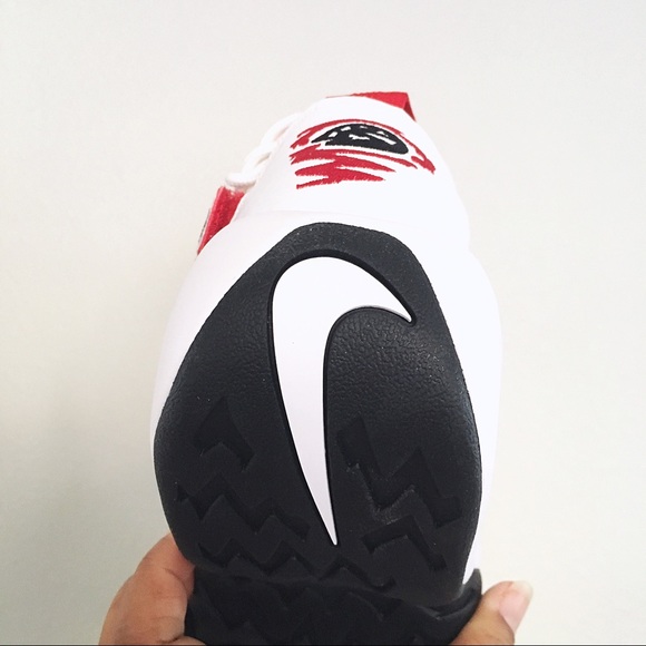 Men’s Nike Air Shake Ndestrukt Red White Black - Picture 7 of 8